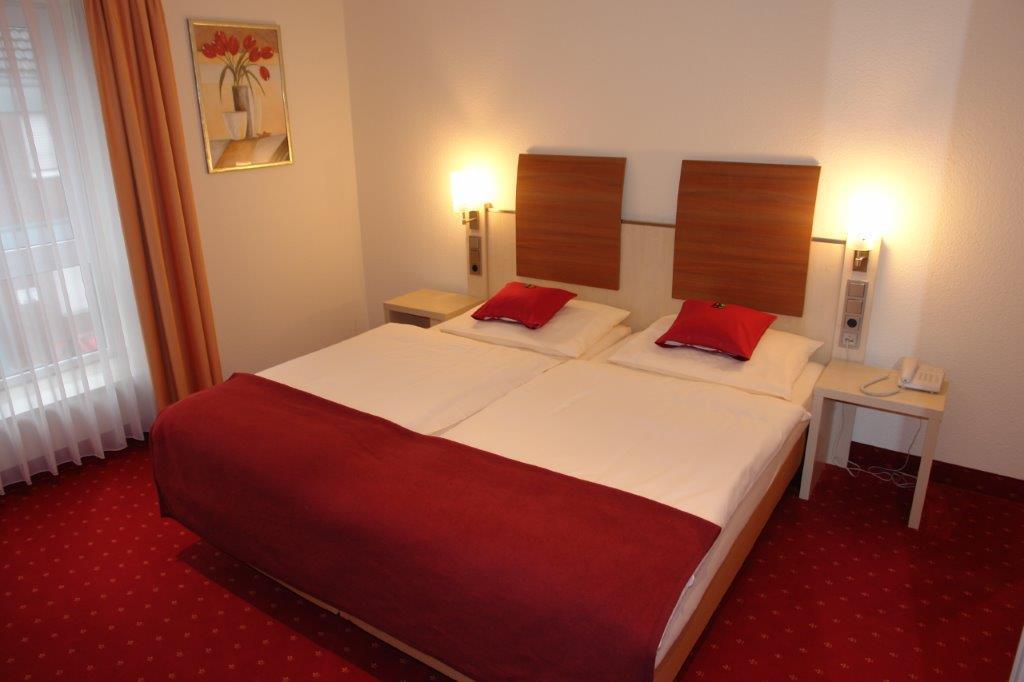 Hotel Restaurant Struemper Hof Meerbusch Kültér fotó
